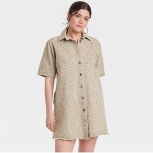 NWT Universal Thread Beige Animal Print Shirt